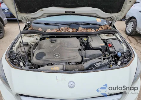 2016 Mercedes-Benz Cla 250 z USA, uszkodzony, nr VIN WDDSJ4EB4GN377456